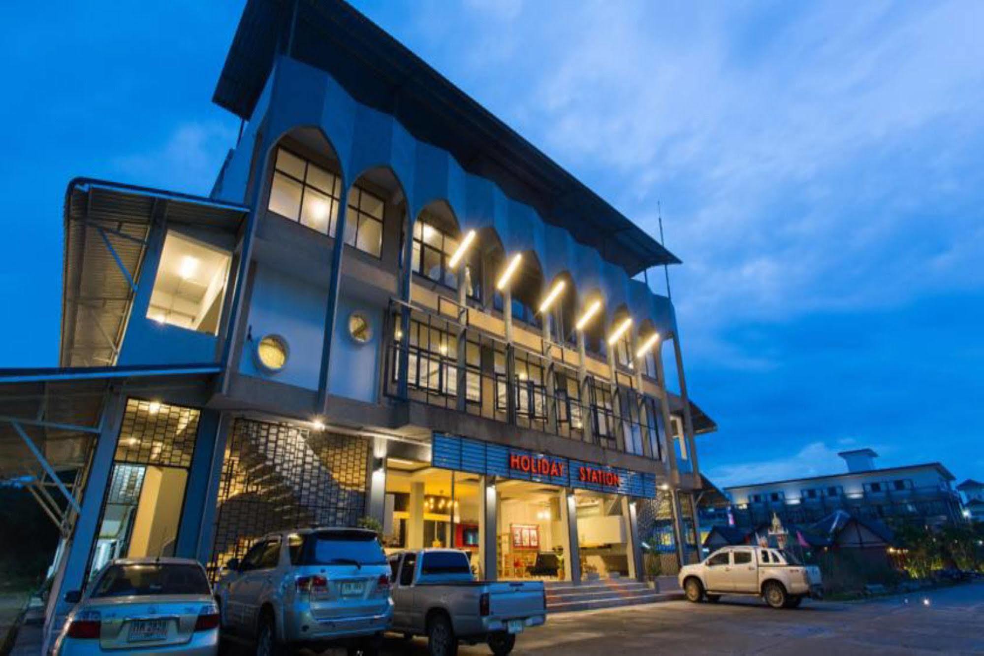 Holiday Station Hostel Krabi town Eksteriør bilde