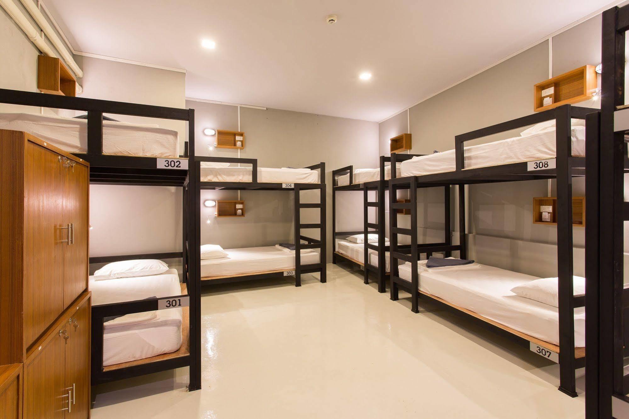 Holiday Station Hostel Krabi town Eksteriør bilde