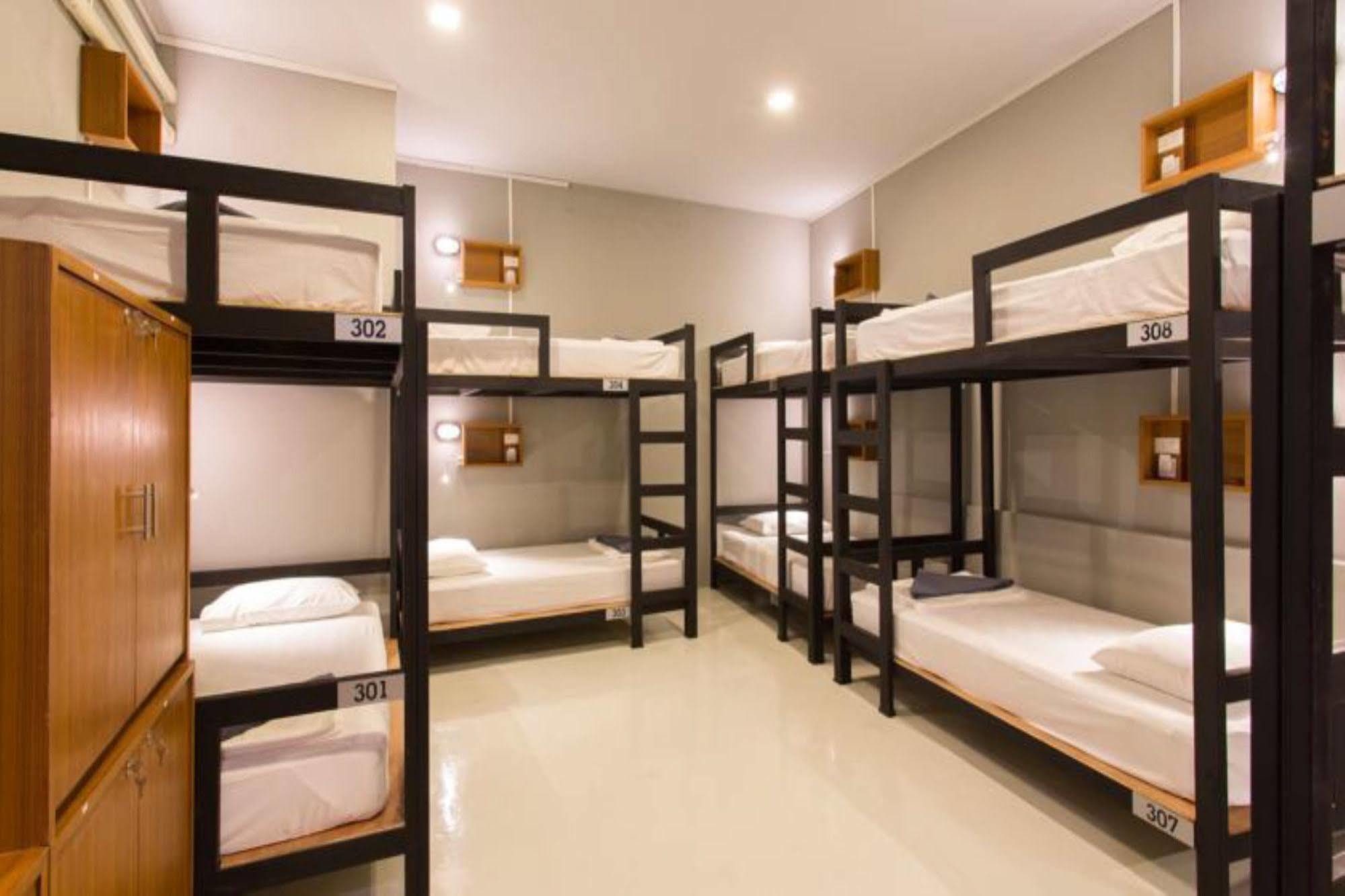 Holiday Station Hostel Krabi town Eksteriør bilde